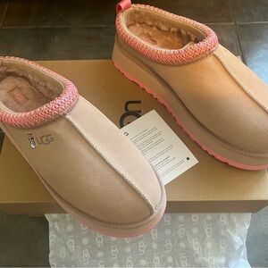 UGG Taz Love 25